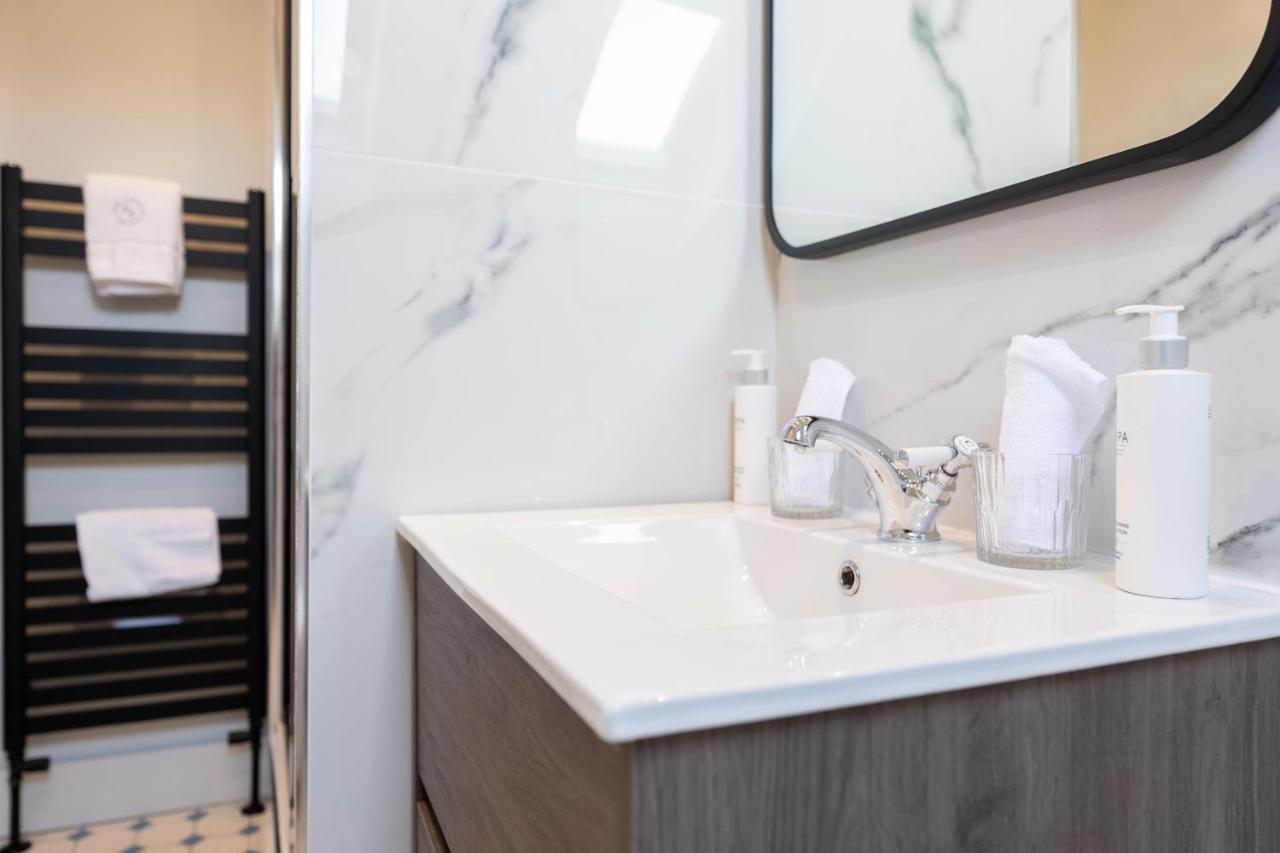 Righ Properties - Luxurious City Centre Three Bedroom Apartment Единбург Екстер'єр фото