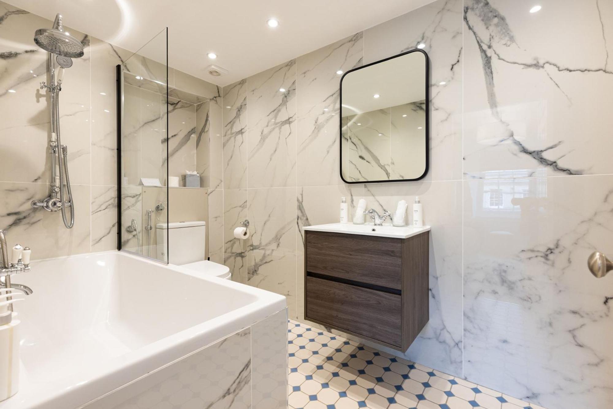 Righ Properties - Luxurious City Centre Three Bedroom Apartment Единбург Екстер'єр фото